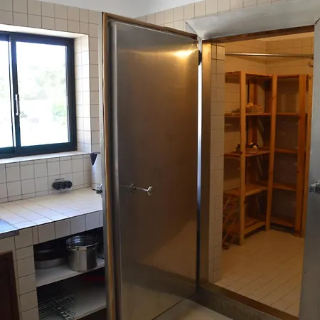 Pool Side Nest Quinta Do Vale Апартаменты Сан-Бартоломеу-де-Мессинеш